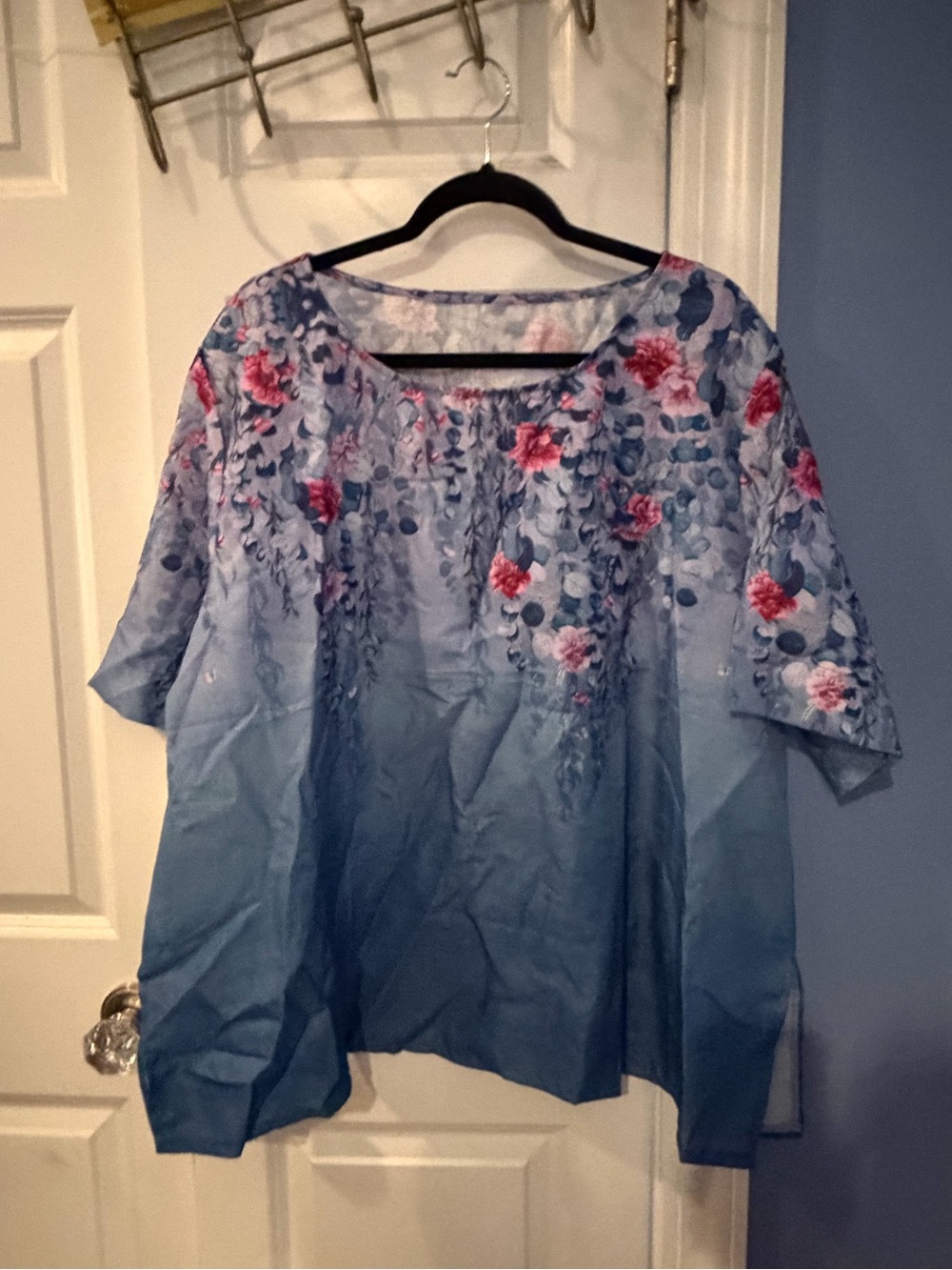 Light Blue Floral Scoop-Neck Tunic Top